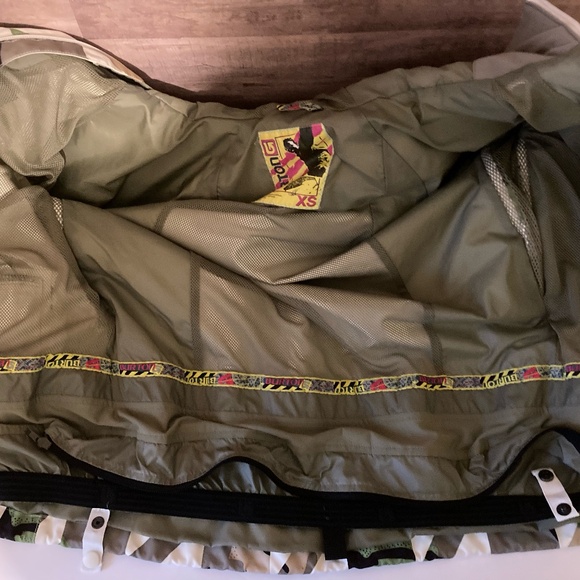 Burton Dryride Launch Ski /Snowboard jacket size XS Camo Houndstooth GUC - Picture 3 of 10